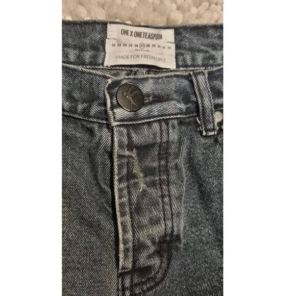 One Teaspoon x Free People Bandits Button Fly Shorts Size 27 - Picture 6 of 9